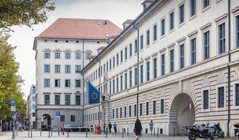 Bayrisches Staatsministerium für Wirtschaft Toreinfahrt